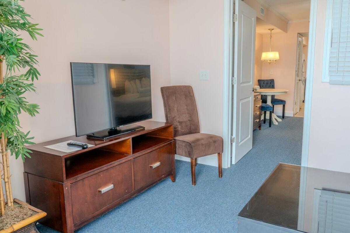 Towers On The Grove 724 Direct Oceanfront Suite Sleeps 6 Guests Myrtle Beach Exterior photo