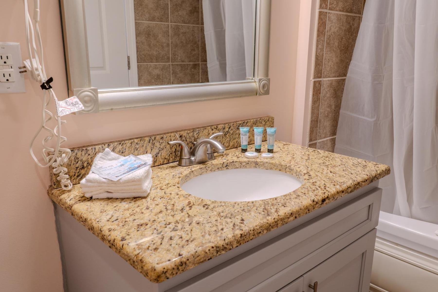 Towers On The Grove 724 Direct Oceanfront Suite Sleeps 6 Guests Myrtle Beach Exterior photo