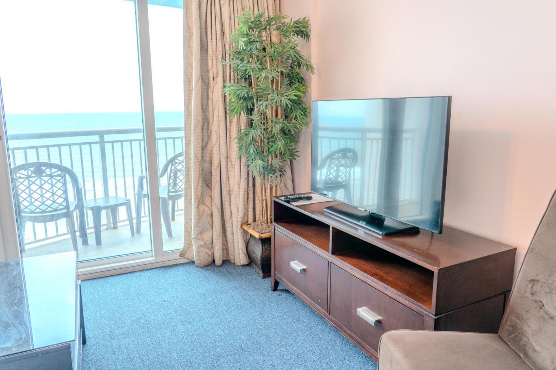 Towers On The Grove 724 Direct Oceanfront Suite Sleeps 6 Guests Myrtle Beach Exterior photo
