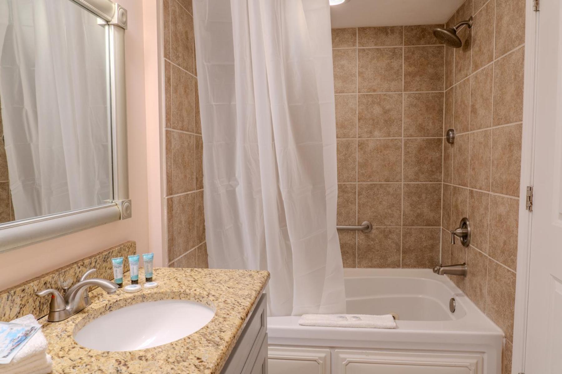 Towers On The Grove 724 Direct Oceanfront Suite Sleeps 6 Guests Myrtle Beach Exterior photo